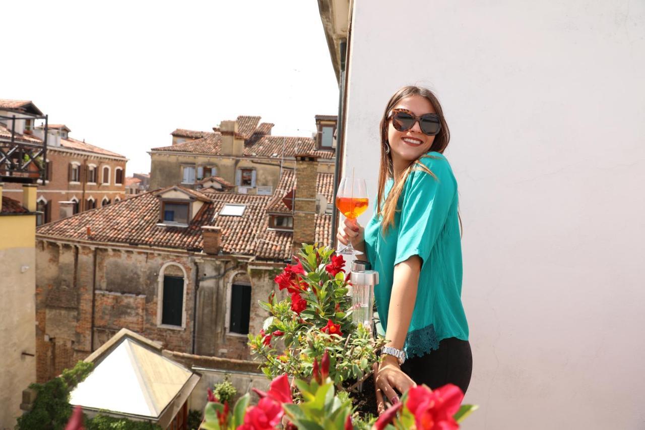 Elegant Terrace Apartment Near Piazza San Marco Last Floor No Lift 베니스 외부 사진