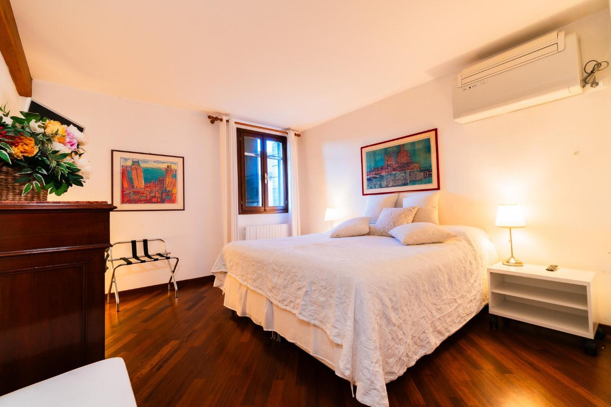Elegant Terrace Apartment Near Piazza San Marco Last Floor No Lift 베니스 외부 사진