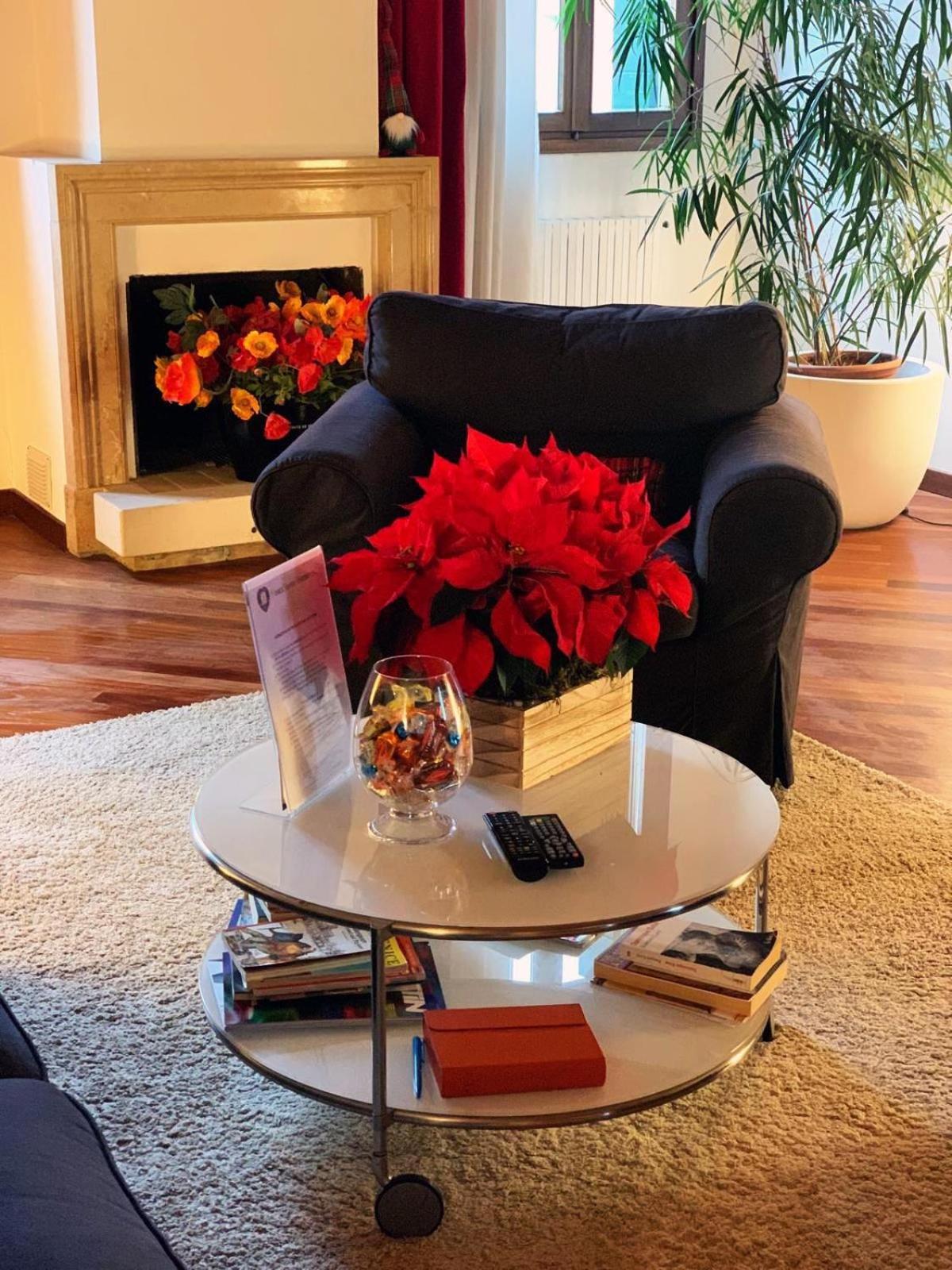 Elegant Terrace Apartment Near Piazza San Marco Last Floor No Lift 베니스 외부 사진