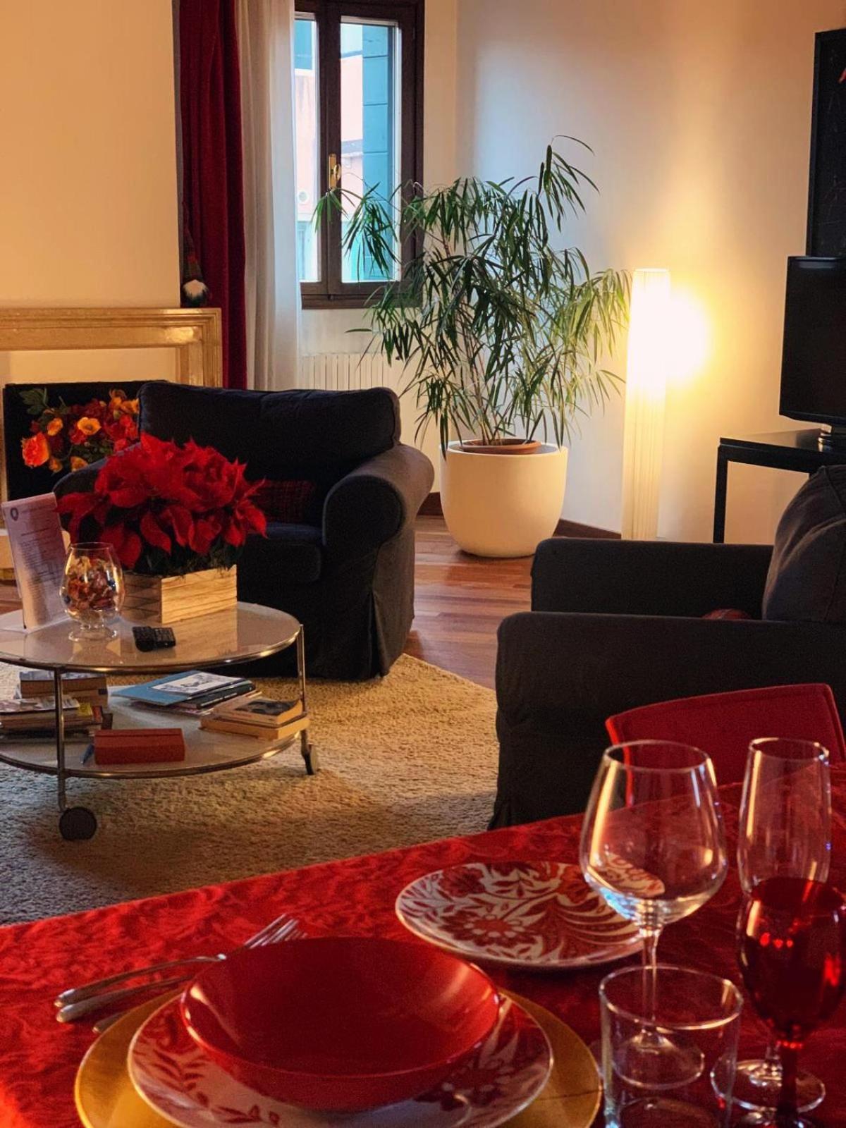 Elegant Terrace Apartment Near Piazza San Marco Last Floor No Lift 베니스 외부 사진