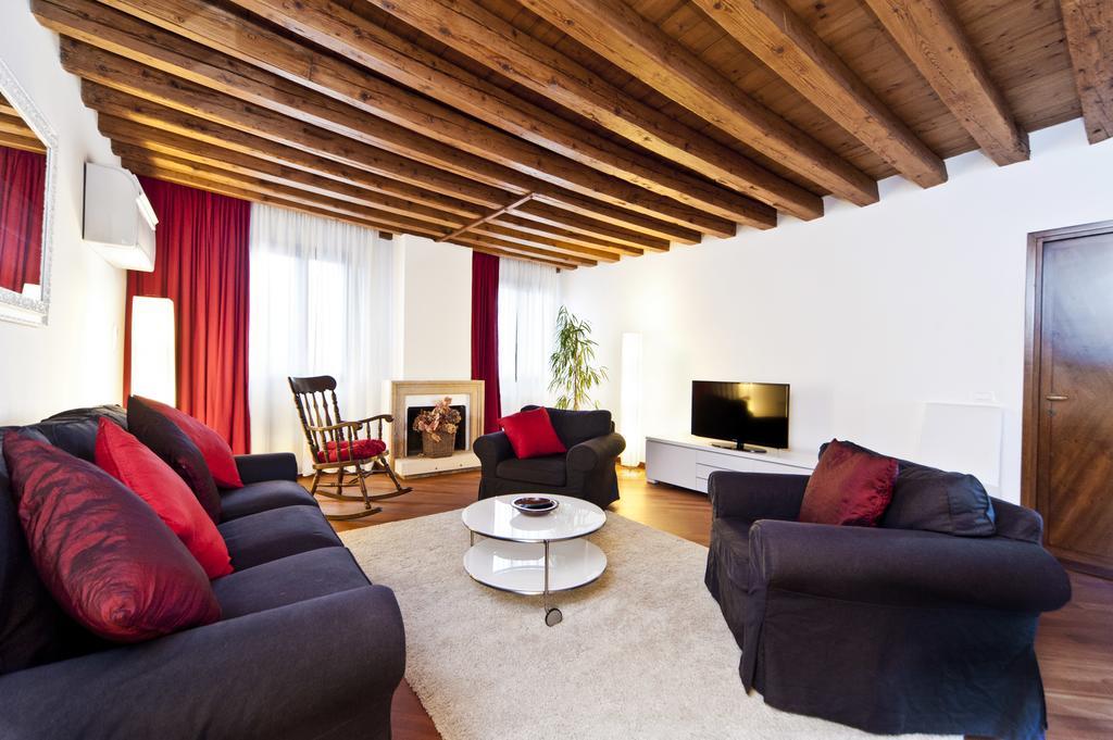 Elegant Terrace Apartment Near Piazza San Marco Last Floor No Lift 베니스 외부 사진