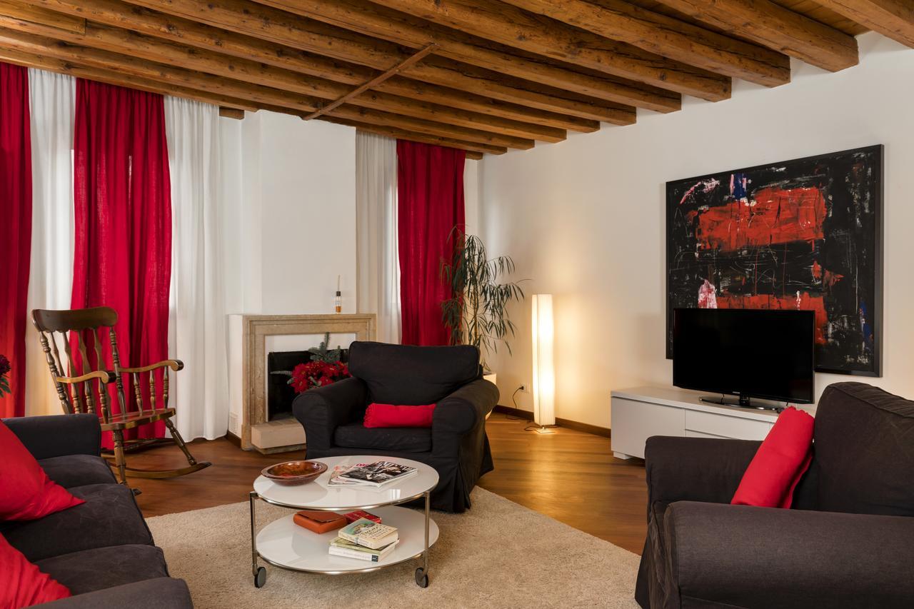 Elegant Terrace Apartment Near Piazza San Marco Last Floor No Lift 베니스 외부 사진