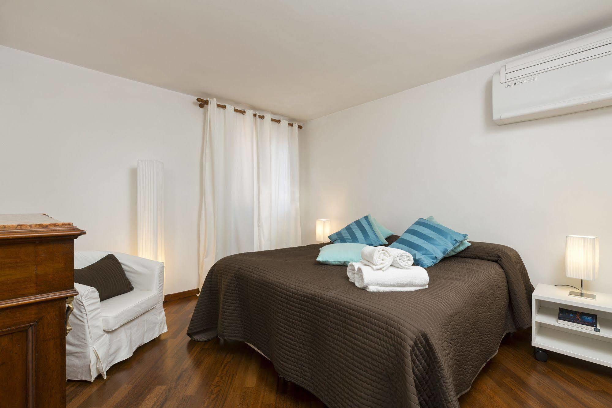 Elegant Terrace Apartment Near Piazza San Marco Last Floor No Lift 베니스 외부 사진